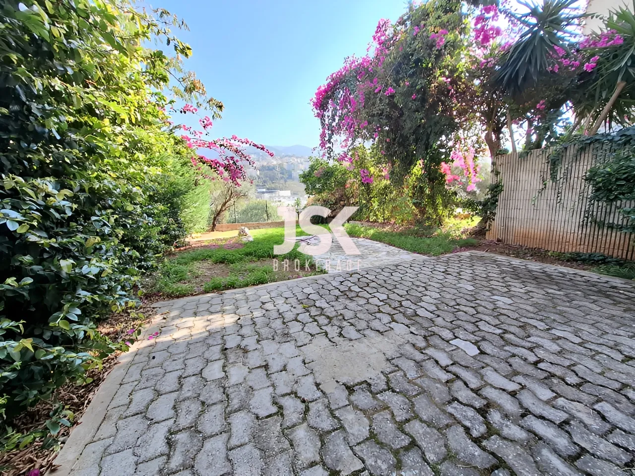 Duplex for Rent in Adma w Dafnah