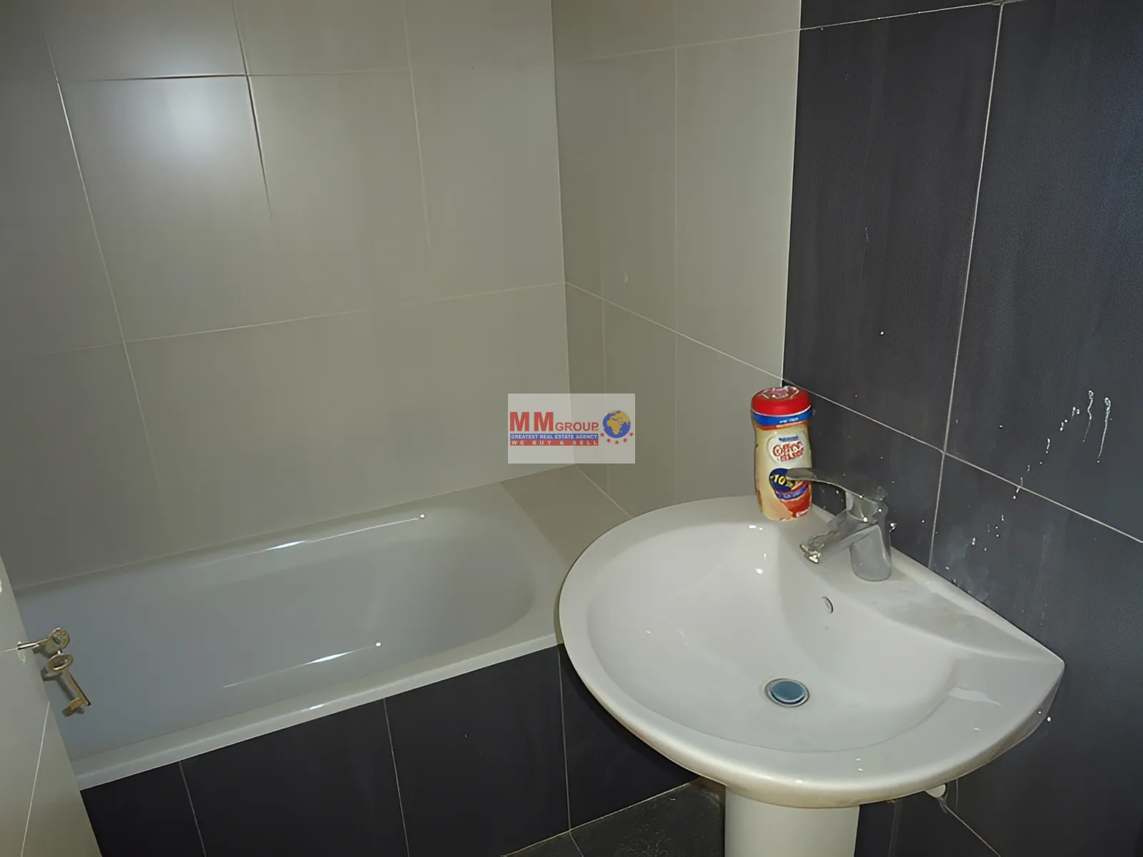 Apartment for Sale in Al Ouyoun
