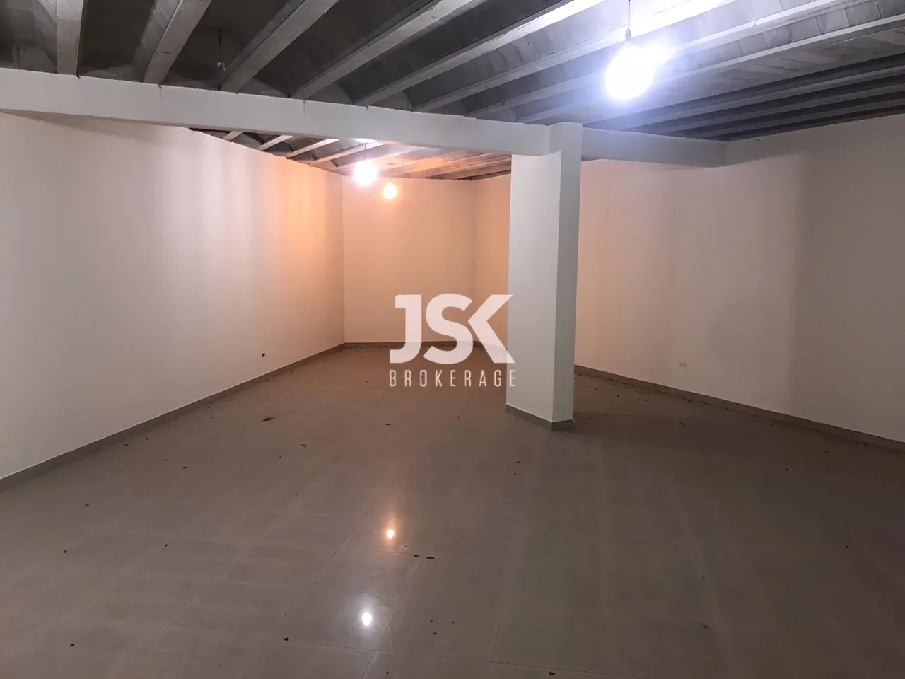 Building for Rent in Hazmieh