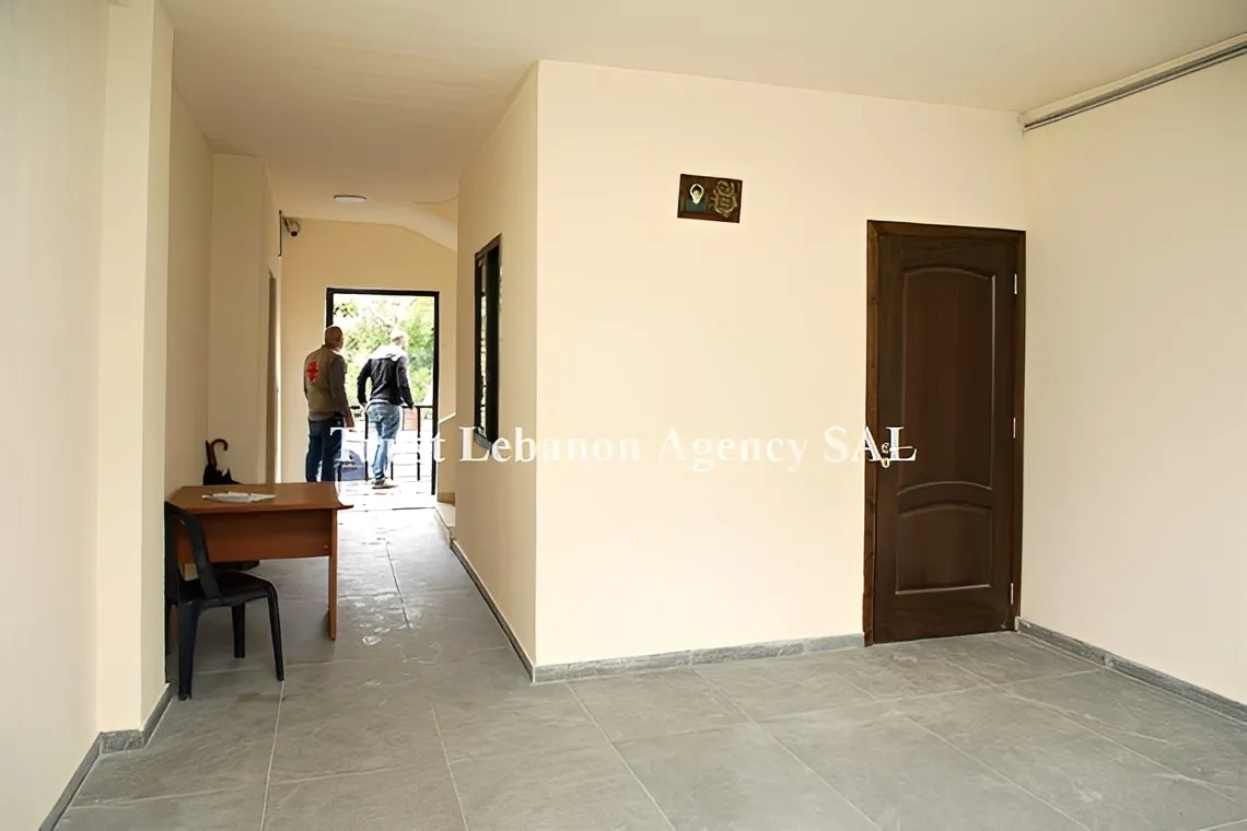 Office For Rent in Metn, Dekweneh