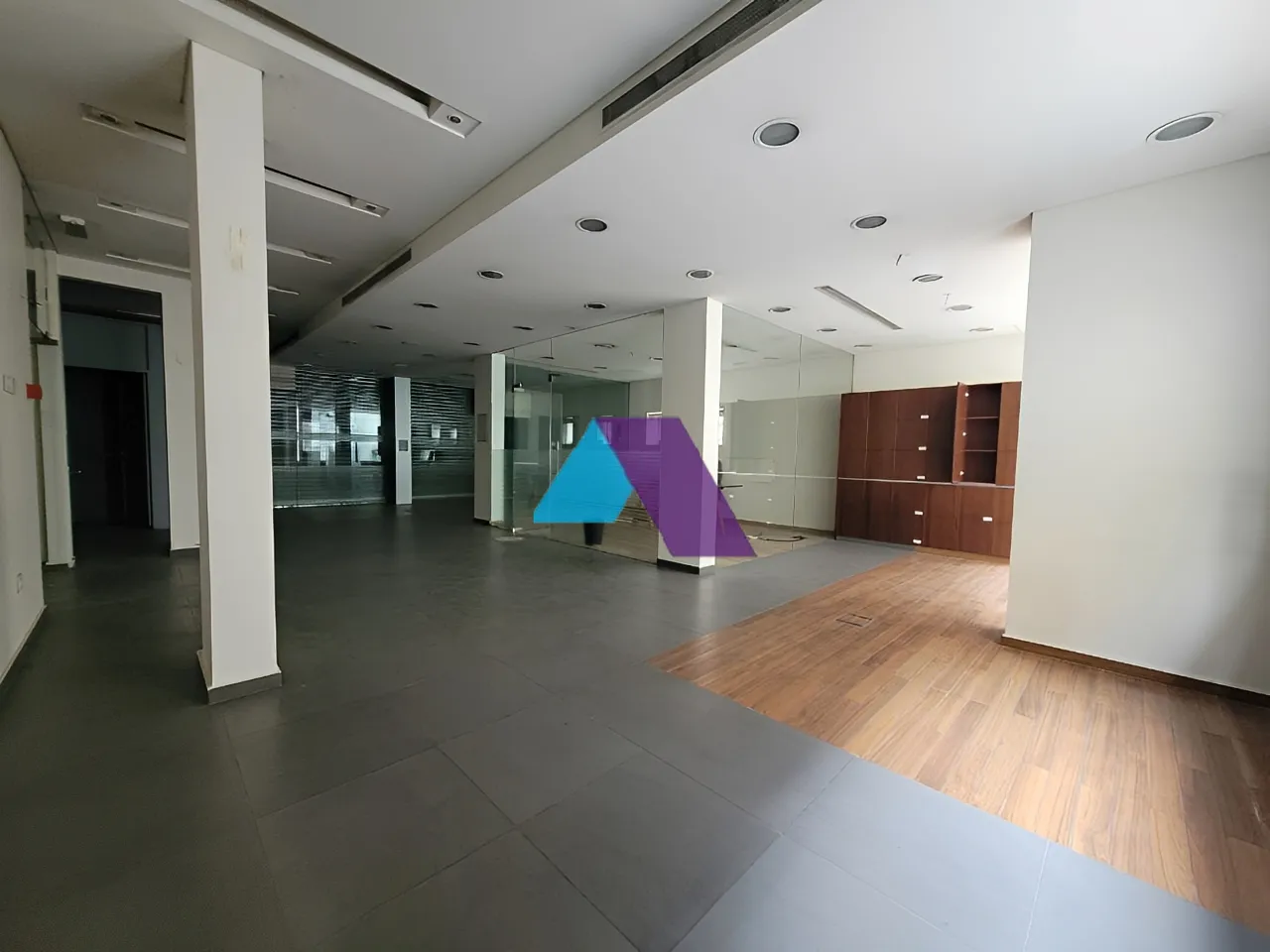 Building for Sale in Mazraat Yachoua
