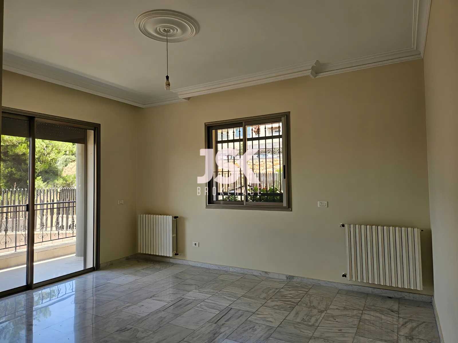 Apartment for Rent in Baabdat