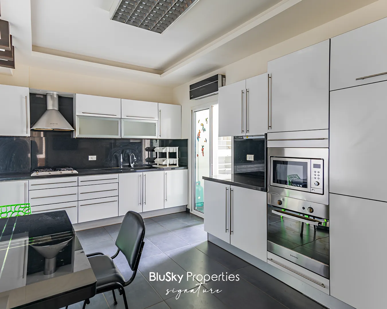 Apartment for sale in Ain Najm