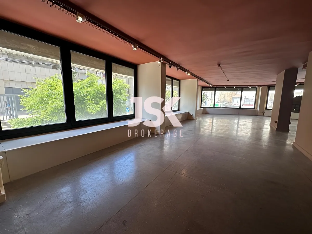 Showroom for rent in Clemenceau, Beirut, Lebanon