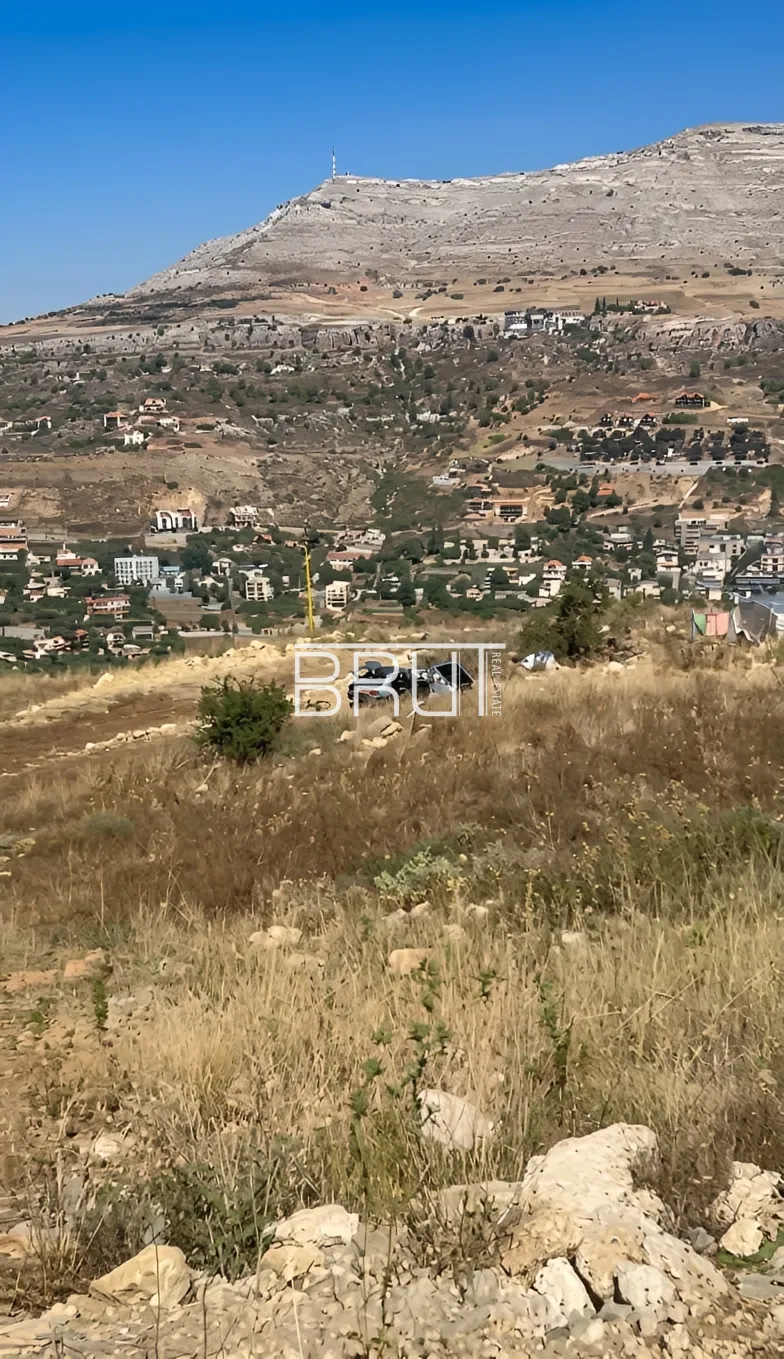 Residential Land for sale in Faqra