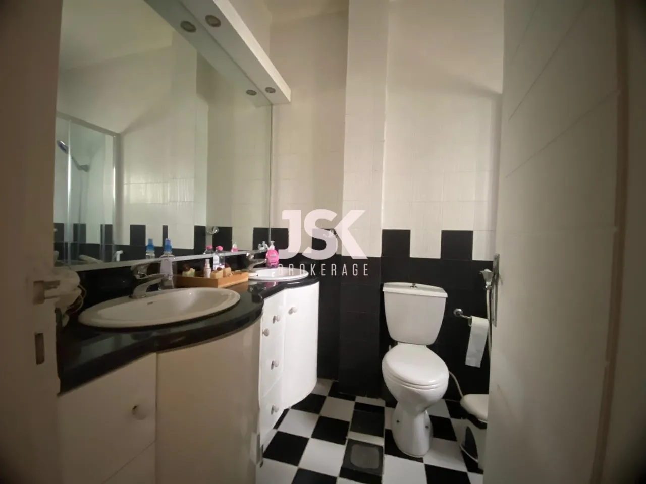 Apartment for Sale in Tallet El Khayyat