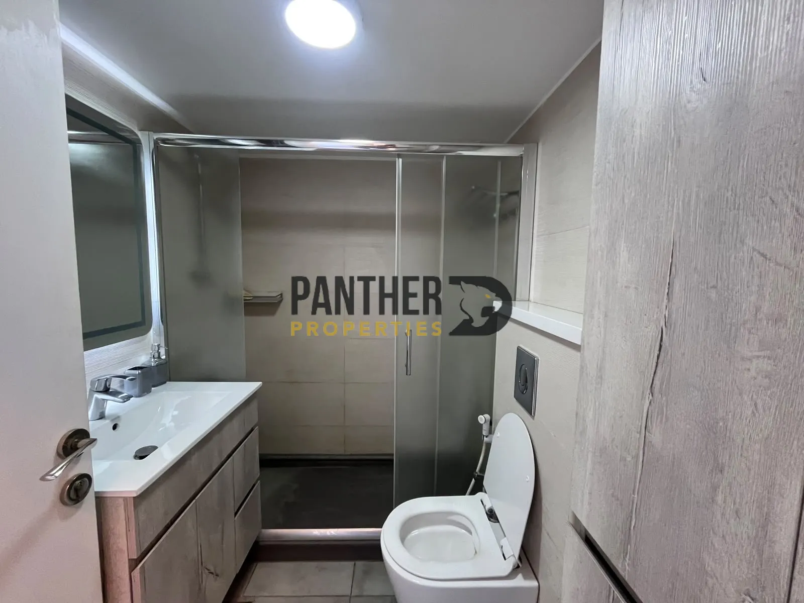 Apartment for rent in Achrafieh, beirut, lebanon