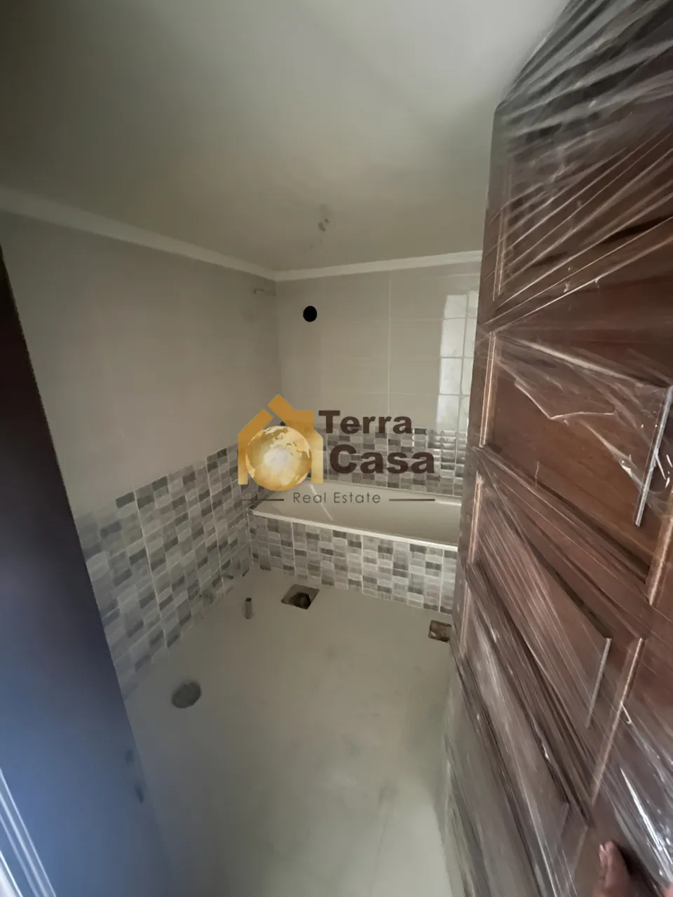 Apartment for Sale in Ain el Ghossein