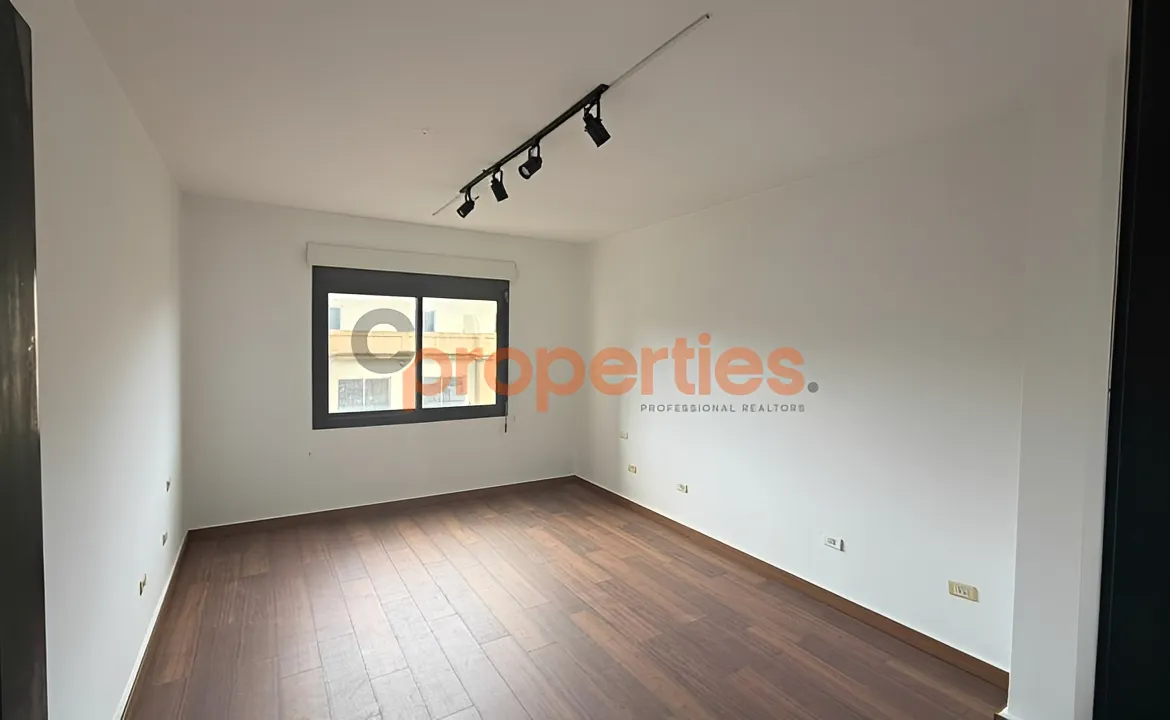 Office for Rent in Saifi Village