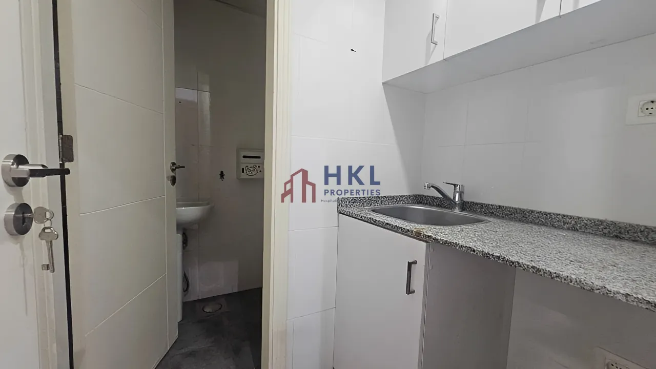 Office for rent in Dekwaneh, Lebanon