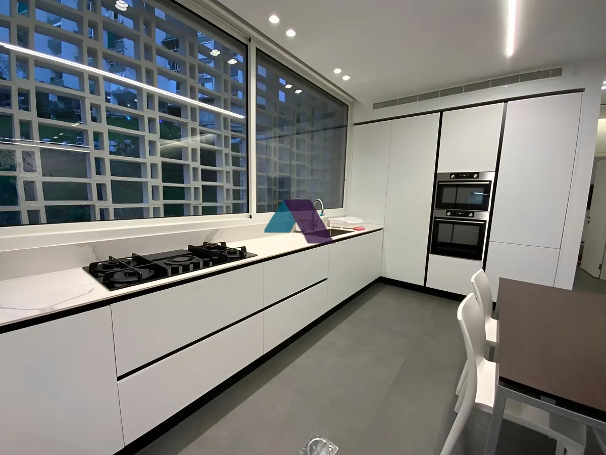 Apartment for Sale in Haret Sakher