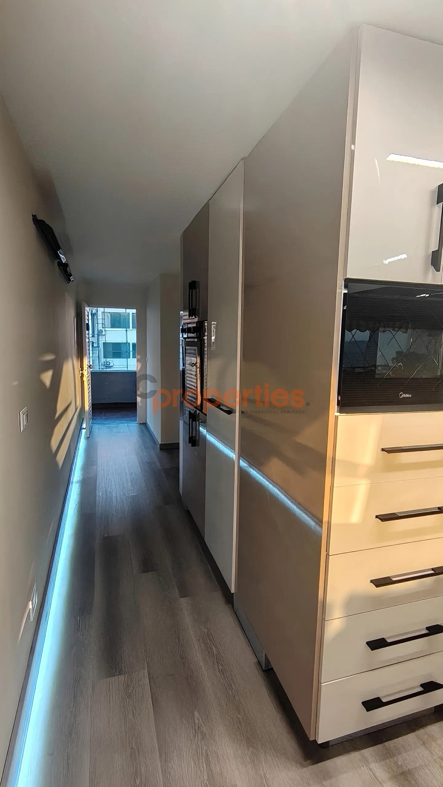 Chalet for Sale in Safra - 2 bath