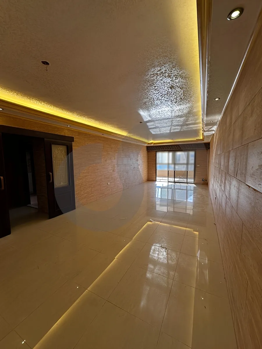 Apartment for Sale in Dawhet Aramoun, Lebanon - 3 bed, 4 bath
