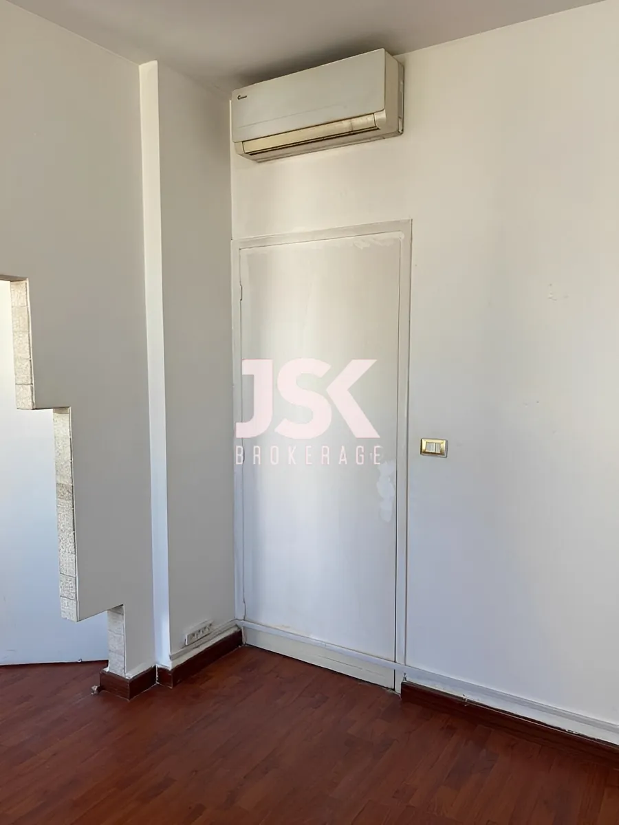 Office for Rent in Forn El Chebbak, Lebanon