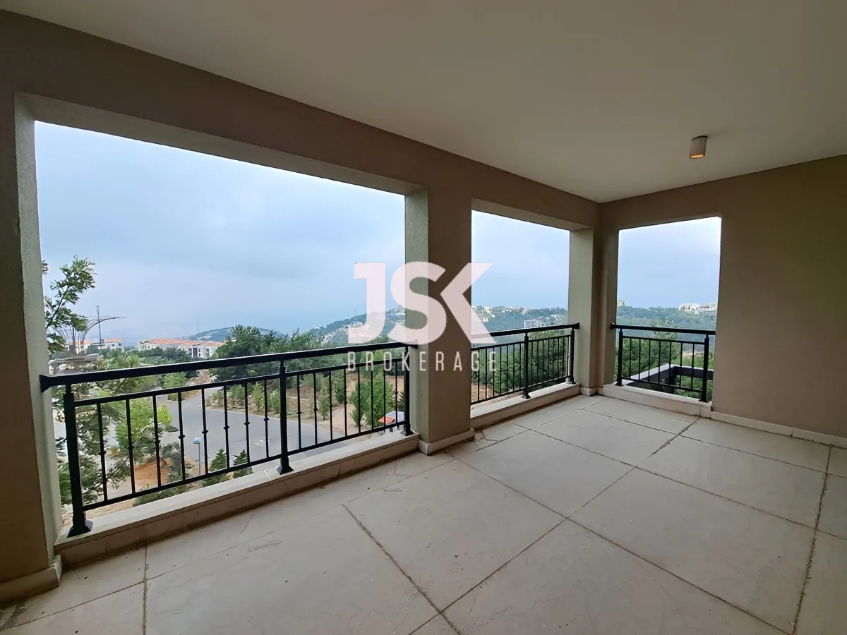 Apartment for Sale in Aatchane, Lebanon