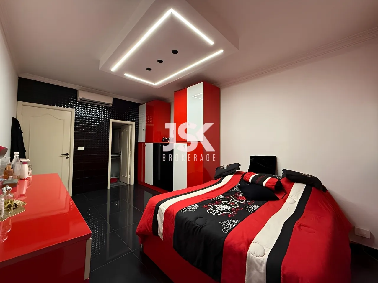 Apartment for Sale in Mazraa
