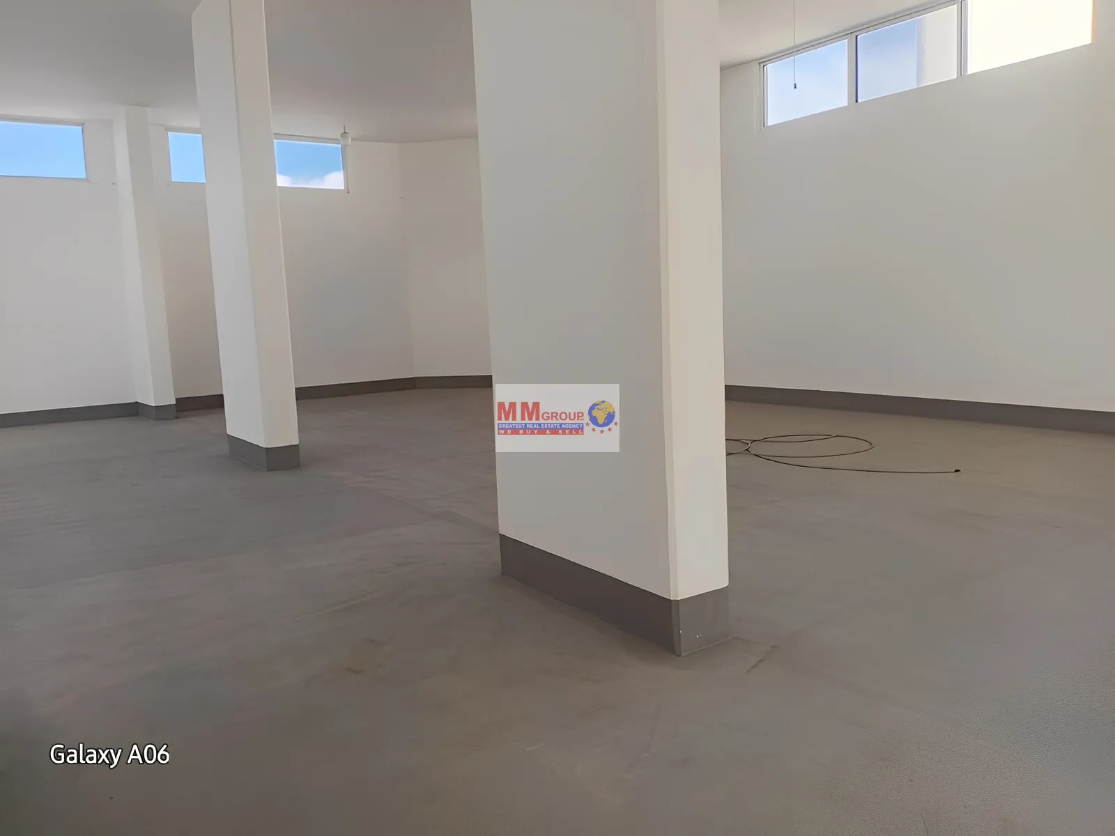 Warehouse for sale in Roumieh