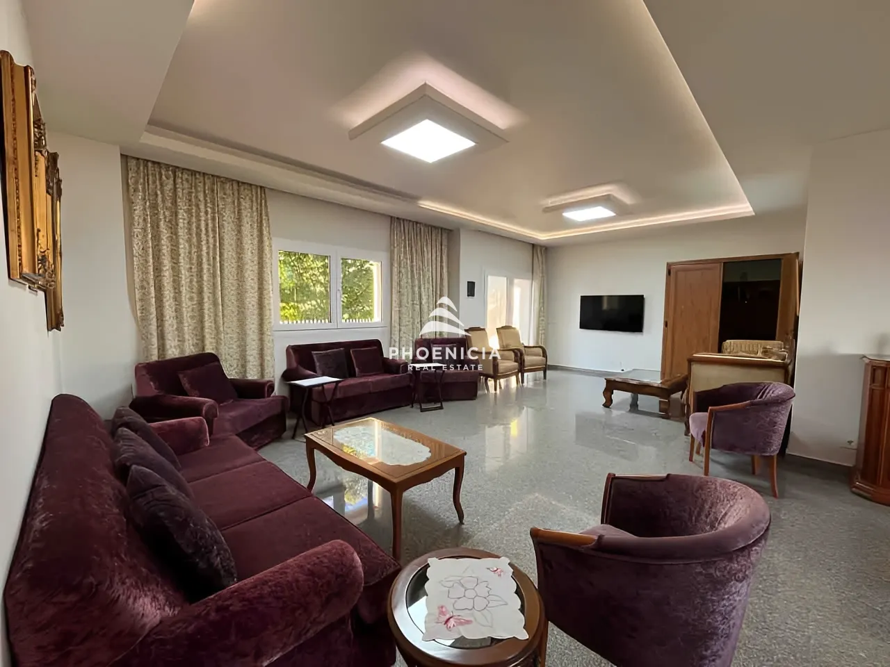 Villa for Sale in Kfardebian