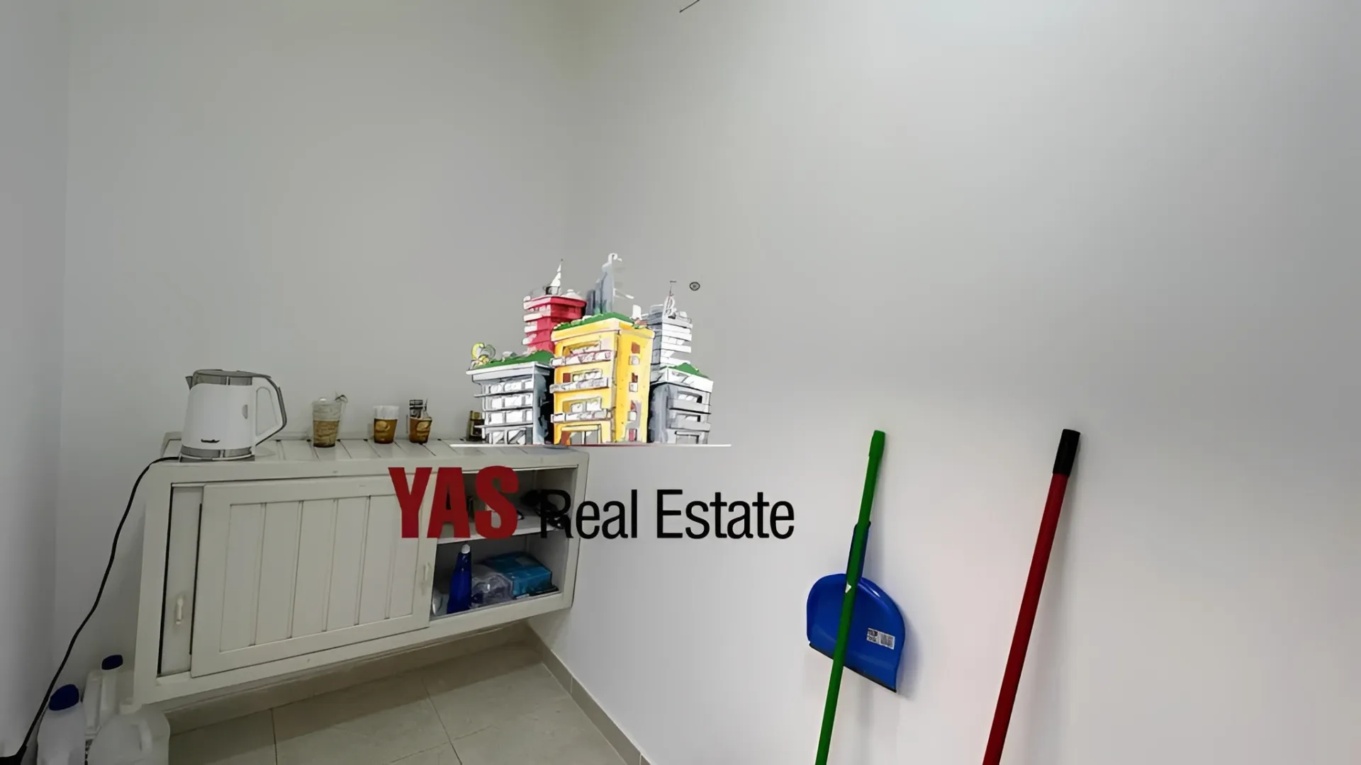 Shop for Sale in Ballouneh