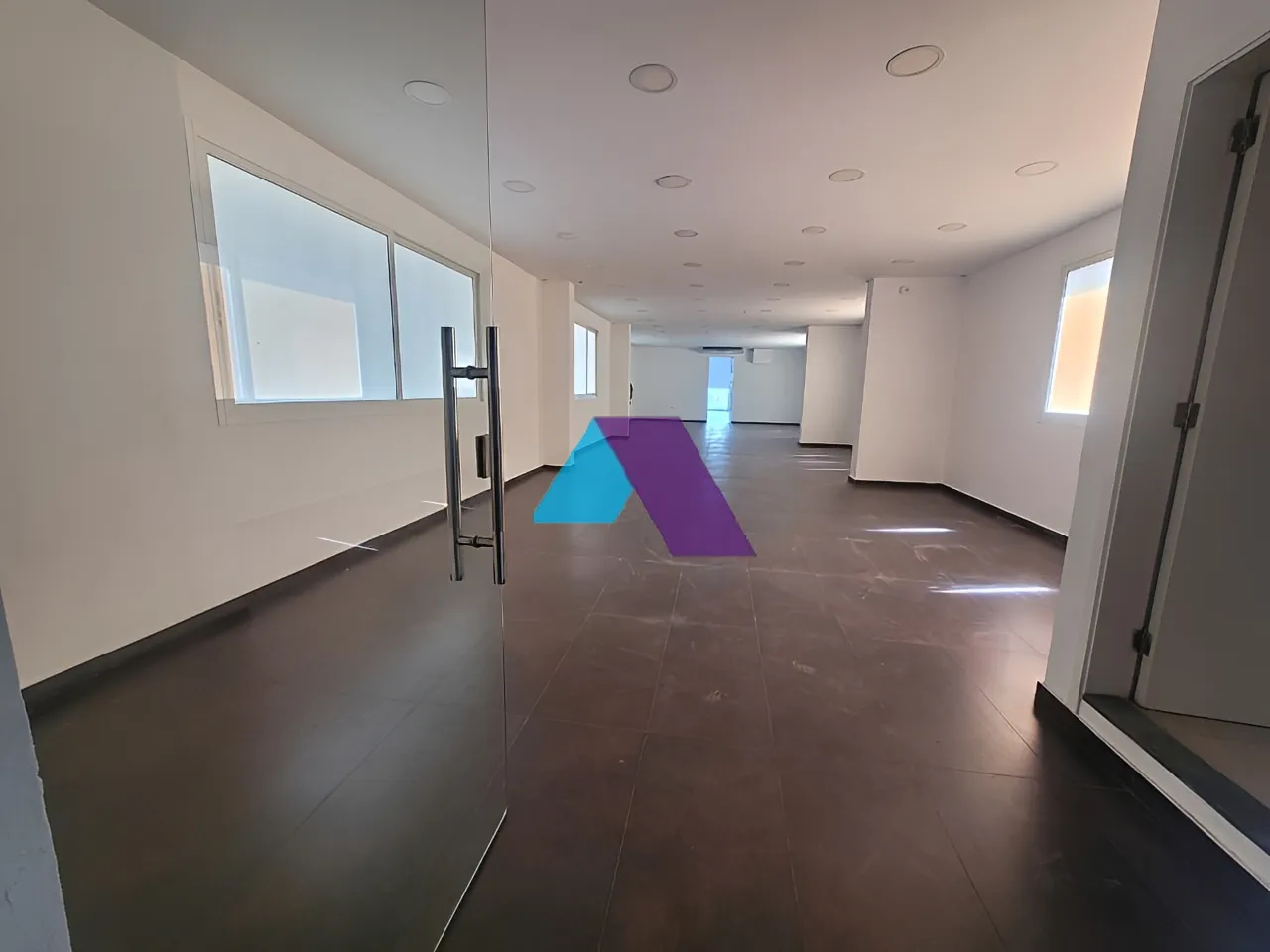 Building for rent in Dbayeh