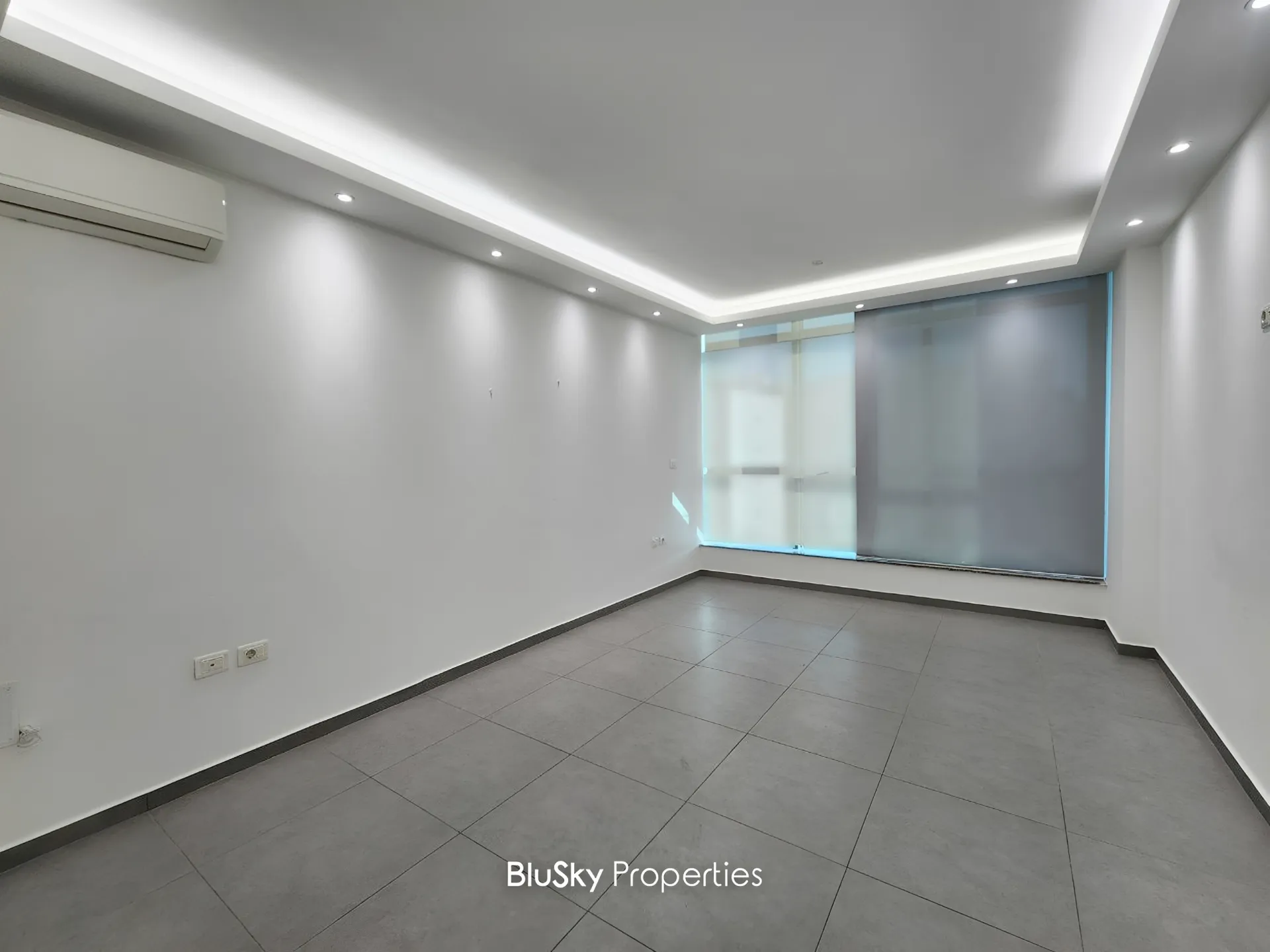 Office for rent in Dekwaneh, lebanon