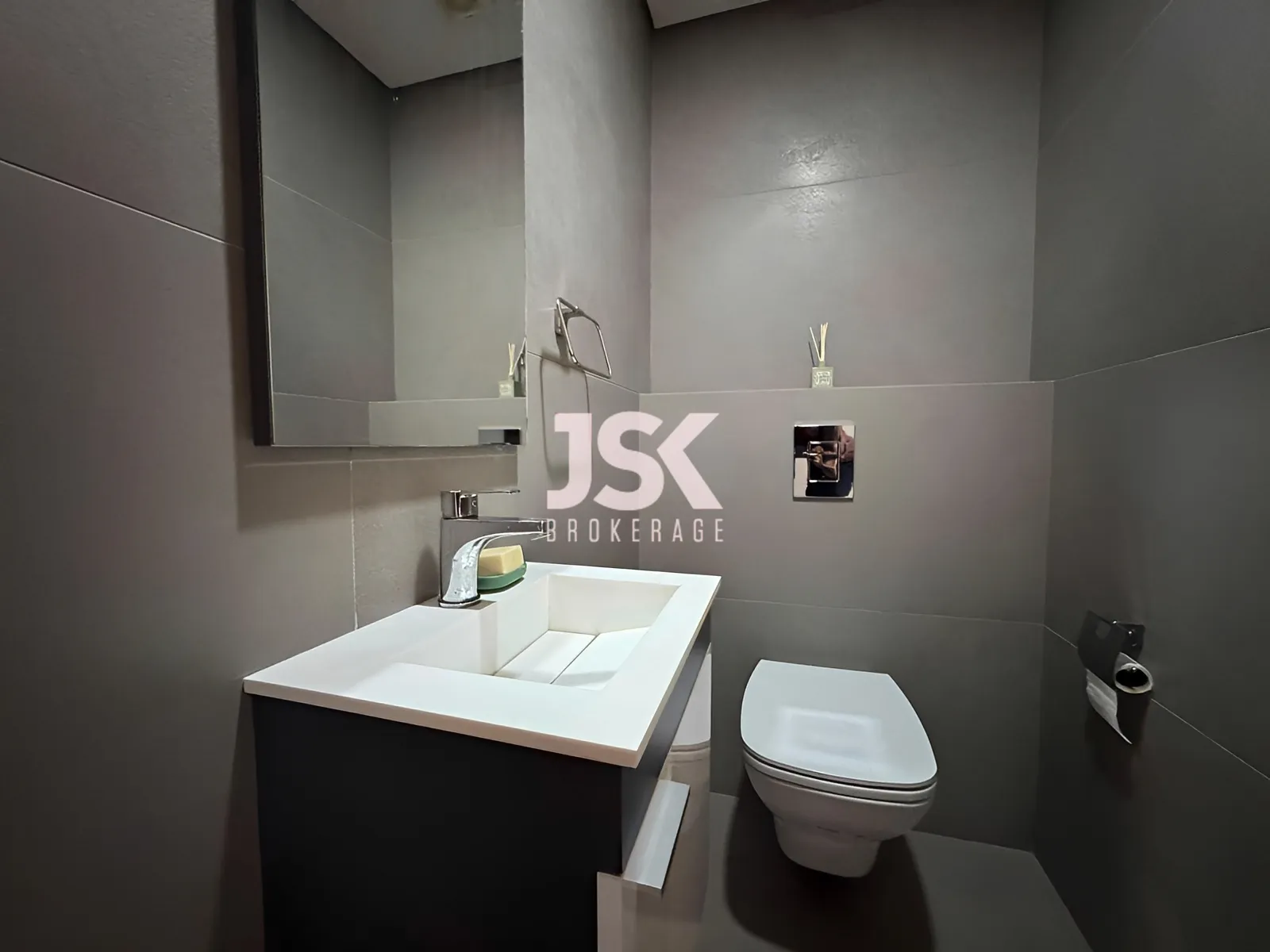 Apartment for Rent in Mansourieh
