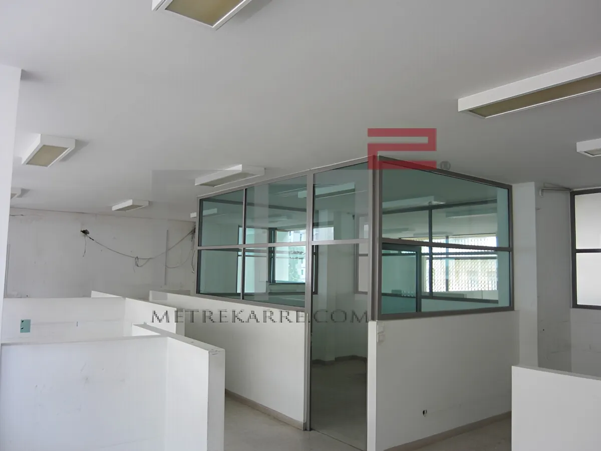 Office for rent in Nasra