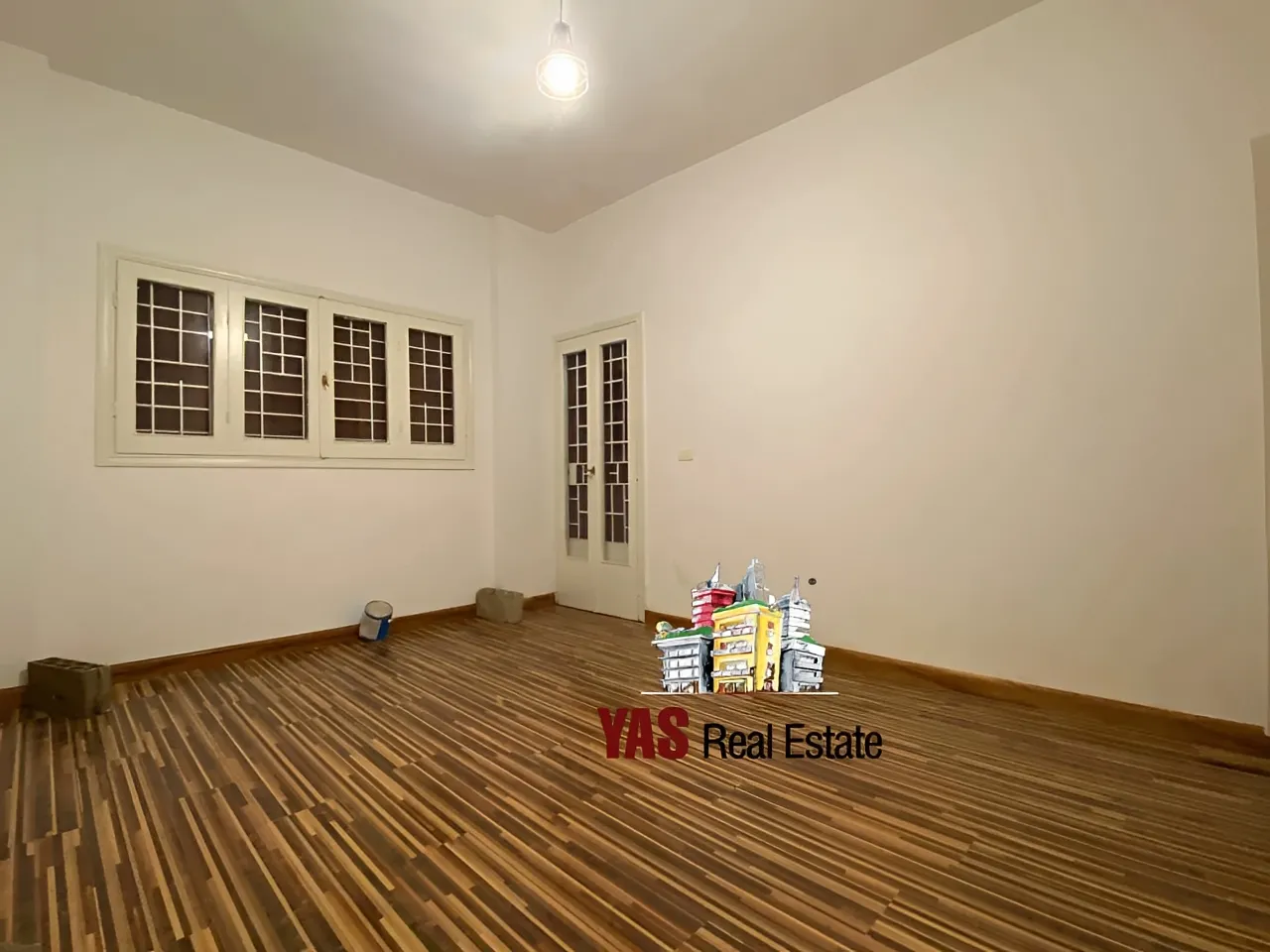 Apartment for Sale in Adonis - 3 bed, 2 bath