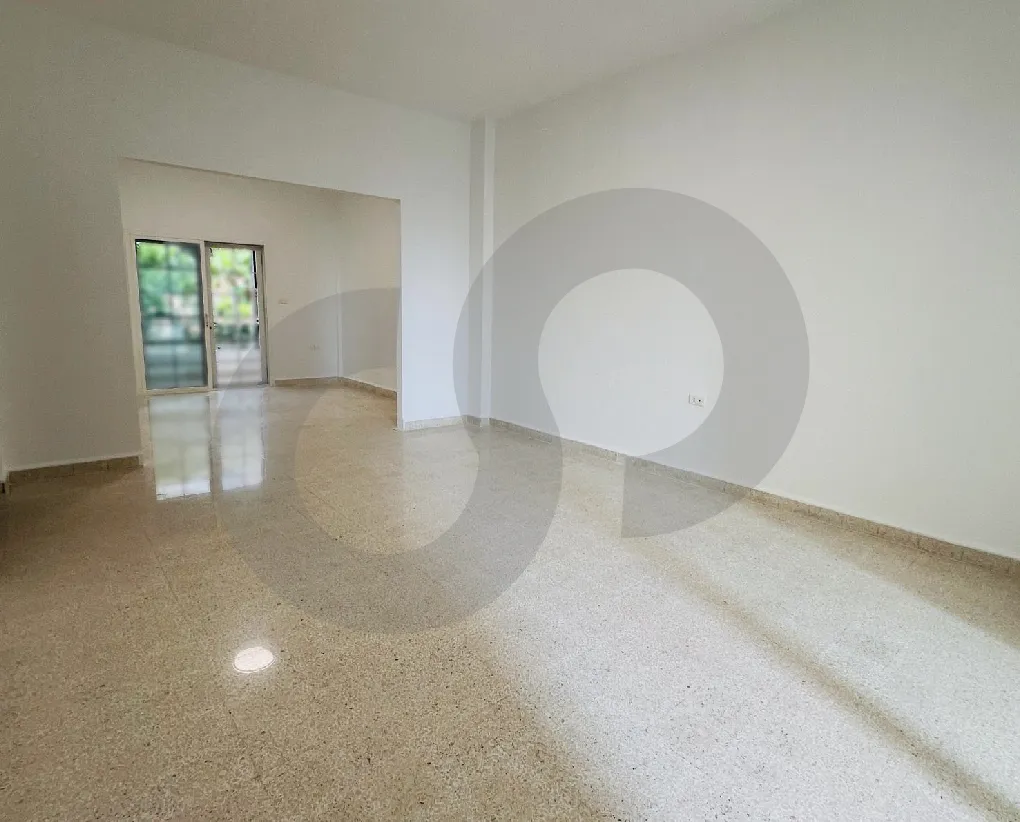 Apartment for Rent in Haret Sakher