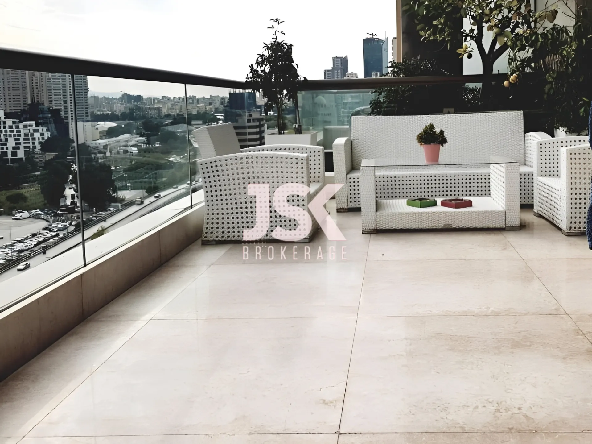 Duplex for Sale in Syoufi, Beirut, Lebanon