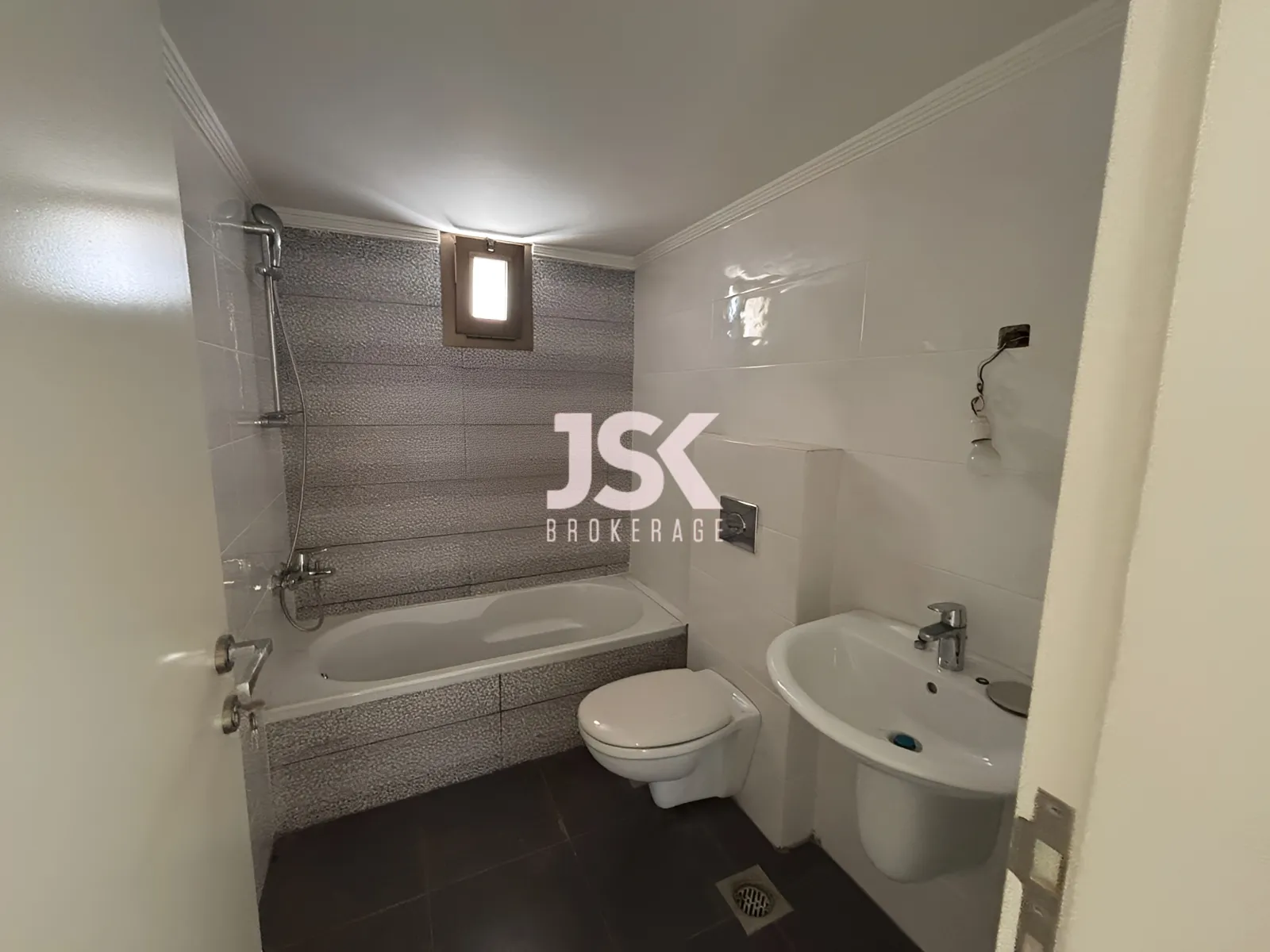 Apartment for Sale in Naqqache