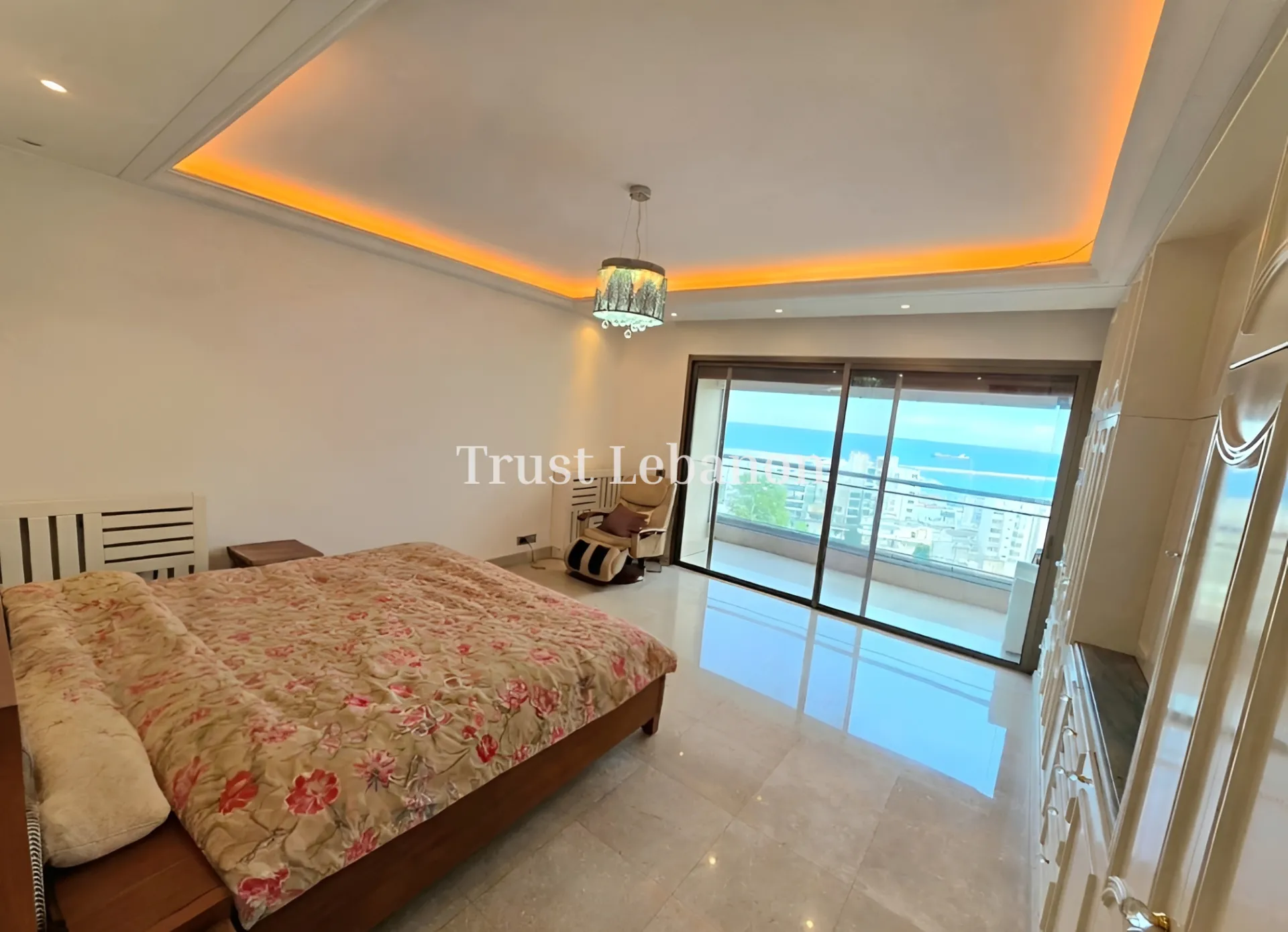Apartment for rent in Sursock