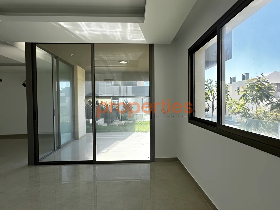 Apartment for Sale in Aamchit - 4 bed, 5 bath