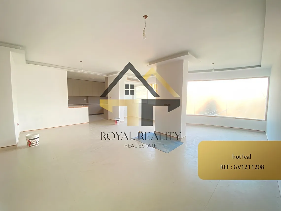 Apartment for sale in Mar Takla - 3 bed, 5 bath