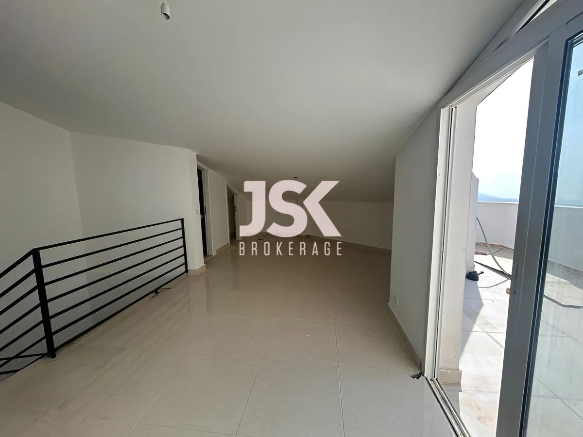 Apartment for Sale in Ras Osta, Lebanon