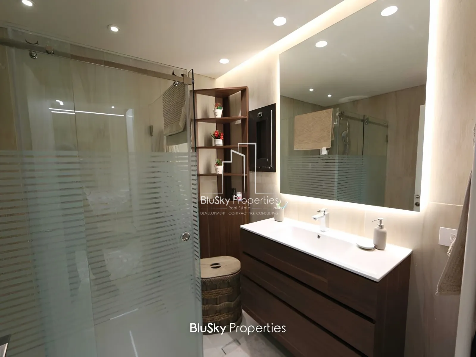 Apartment for Sale in Amchit
