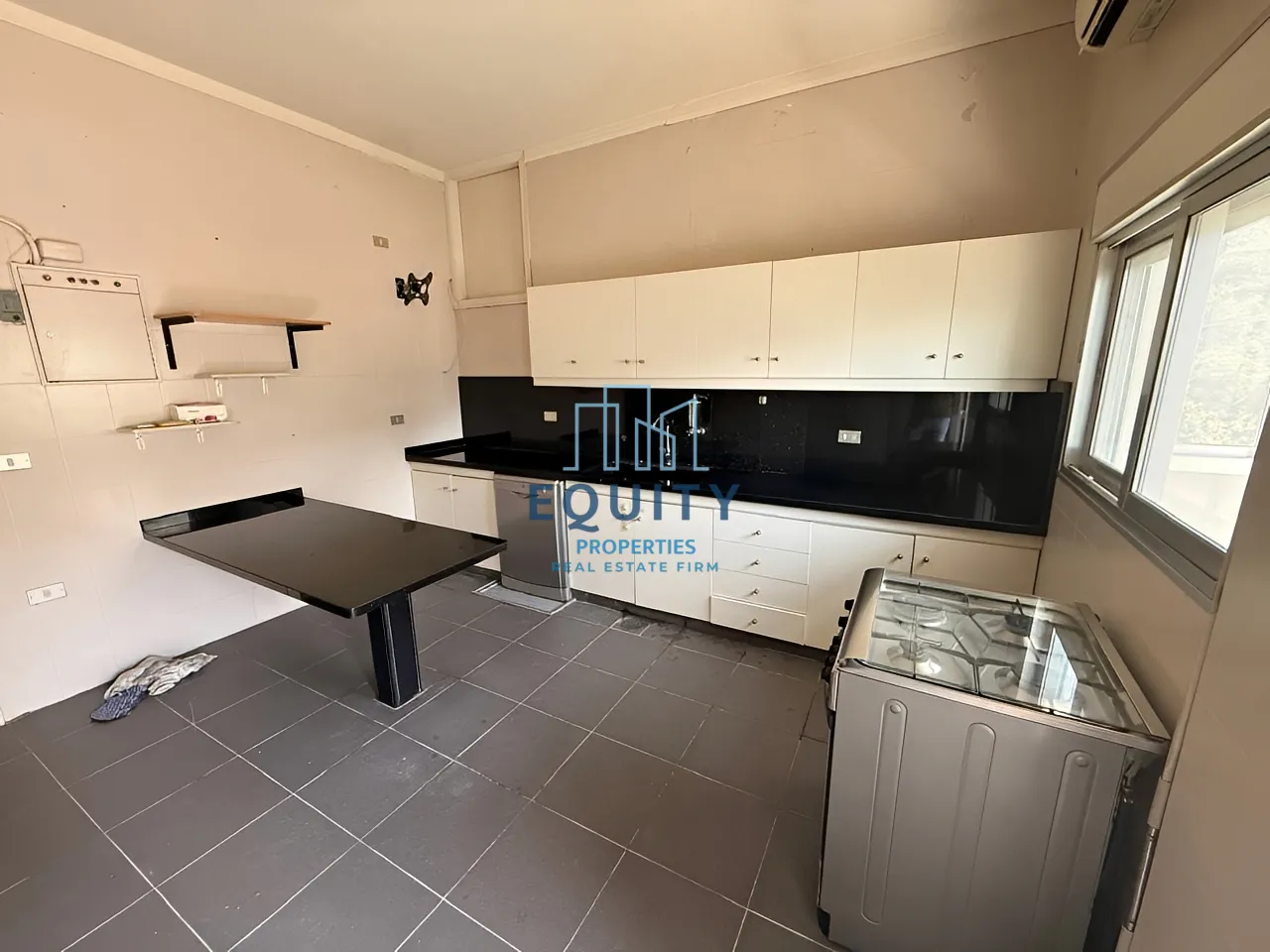 Apartment for rent in Mtayleb