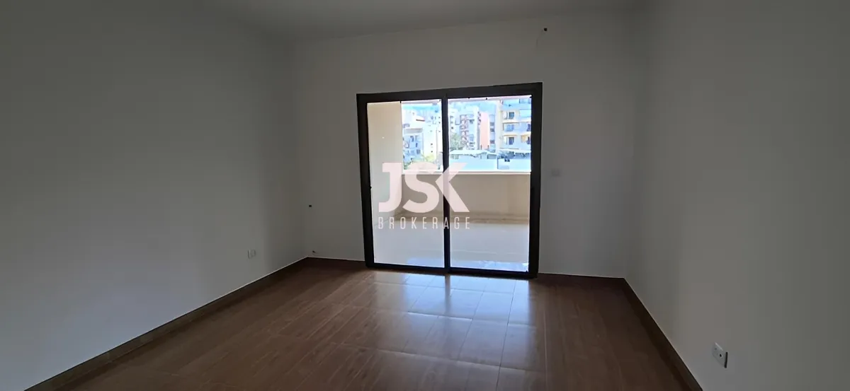 Apartment for Sale in Zalqa, Lebanon - 2 bed, 2 bath