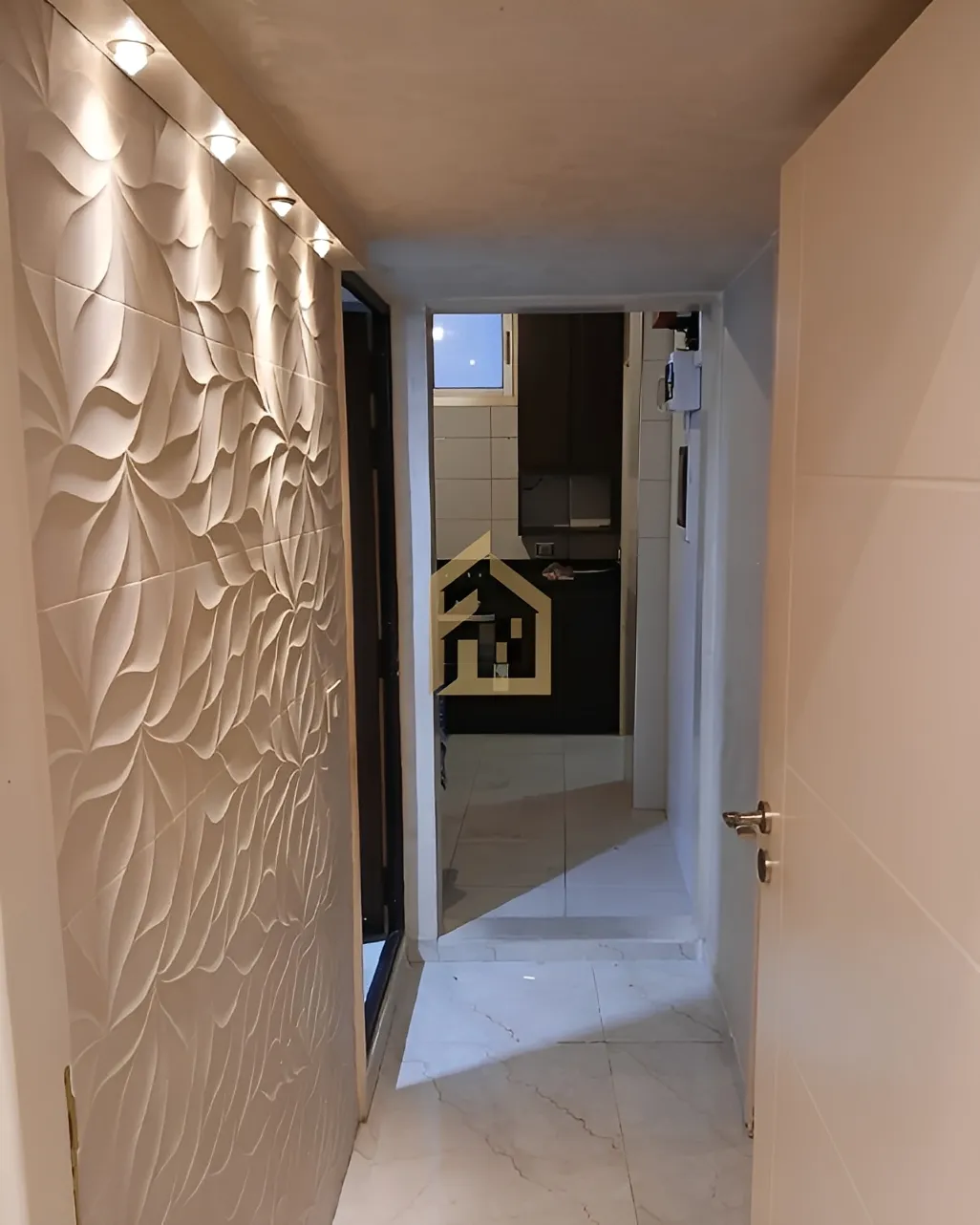 Apartment for Sale in Ain El Mraiseh, Bayrut, Lebanon - 2 bed, 1 bath