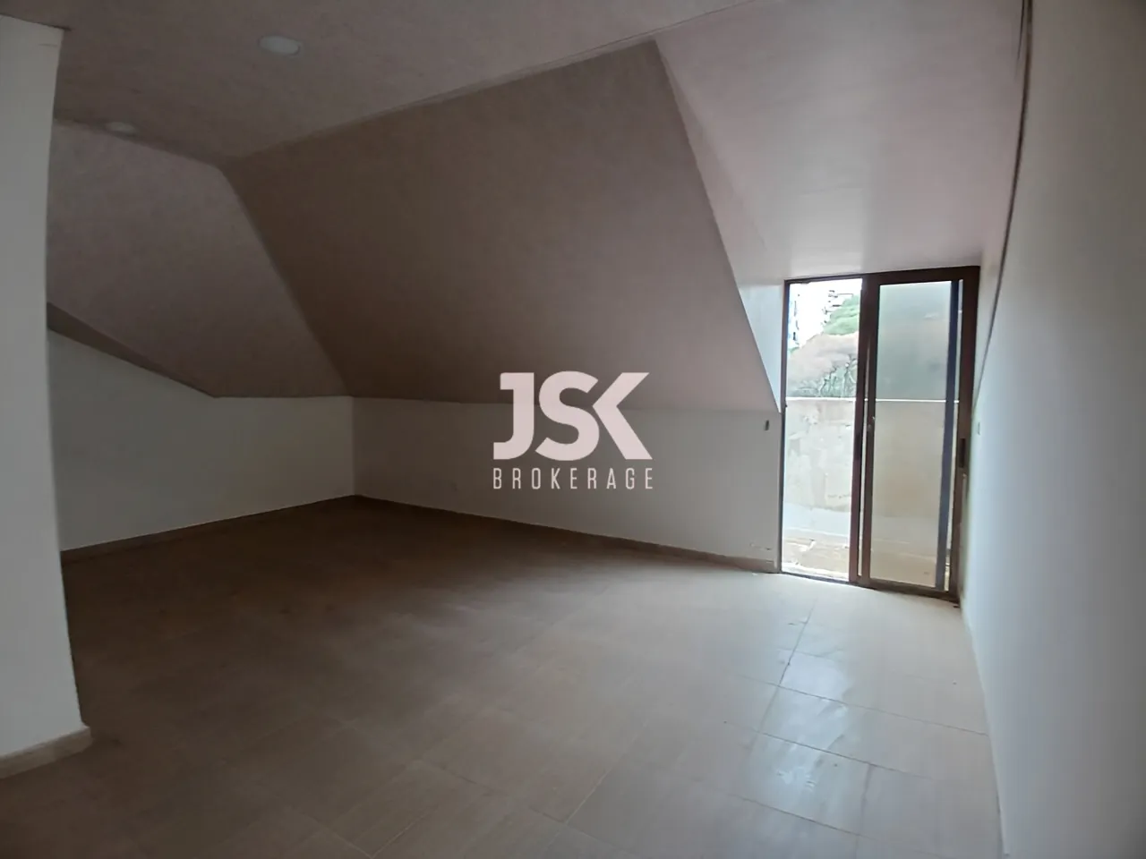 Duplex for Sale in Naqqache