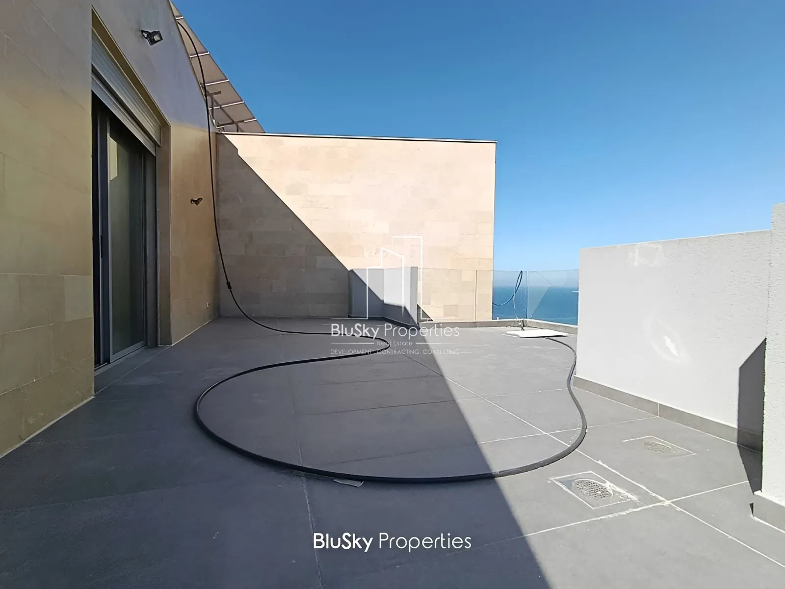 Apartment for Sale in Nahr Ibrahim - 4 bed, 4 bath