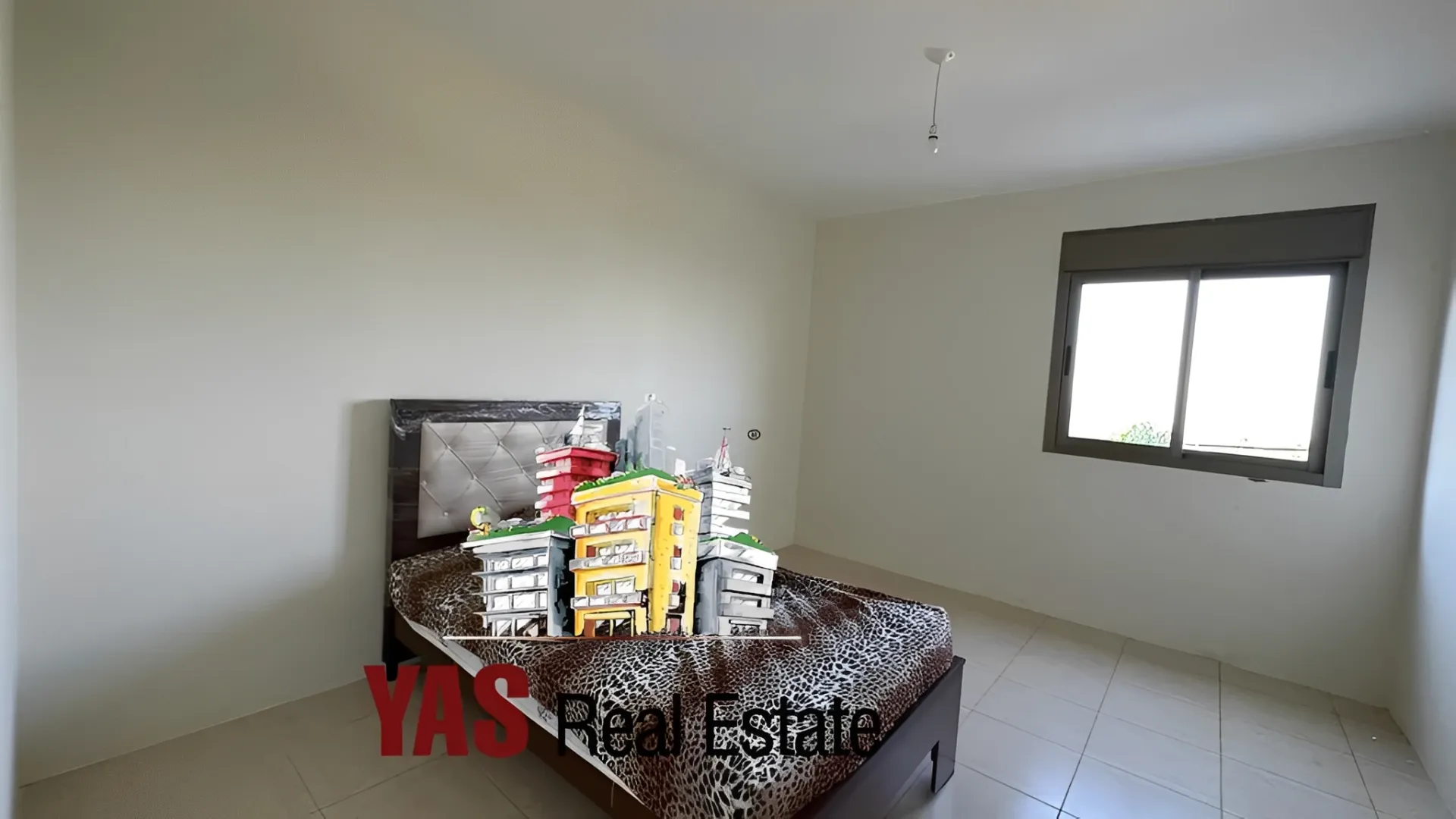 Apartment for Sale in Ballouneh - 3 bed, 3 bath
