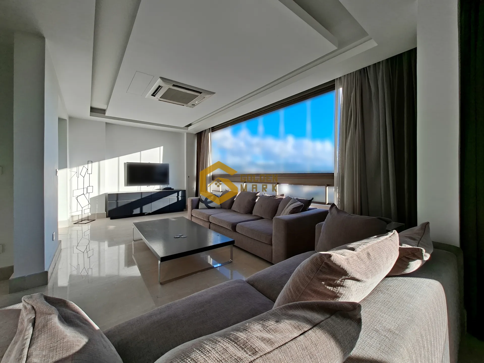 Apartment for Sale in Achrafieh, Beirut - 3 bed, 3 bath