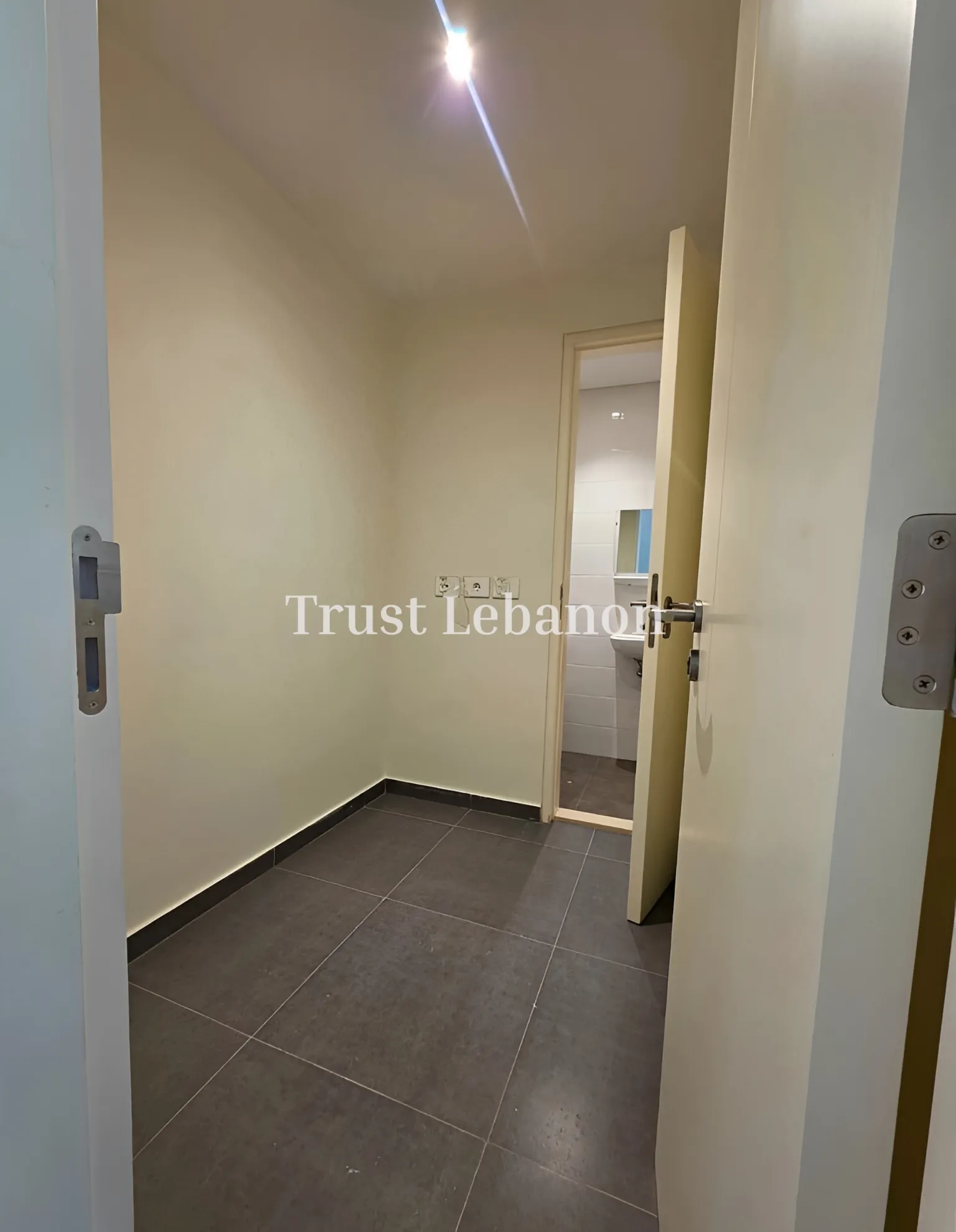 Apartment for sale in Louaizeh, Lebanon