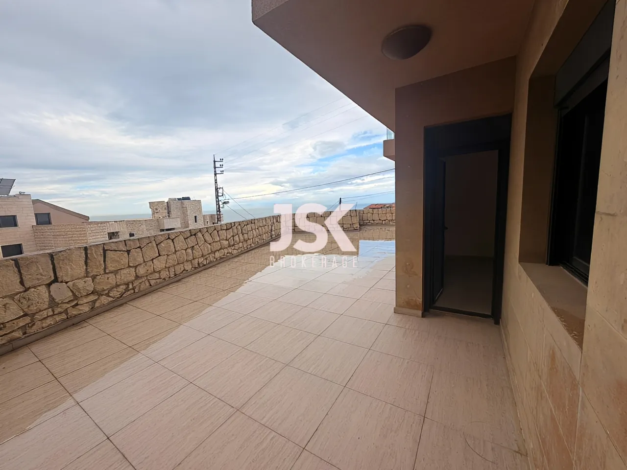 Apartment for Sale in Halat