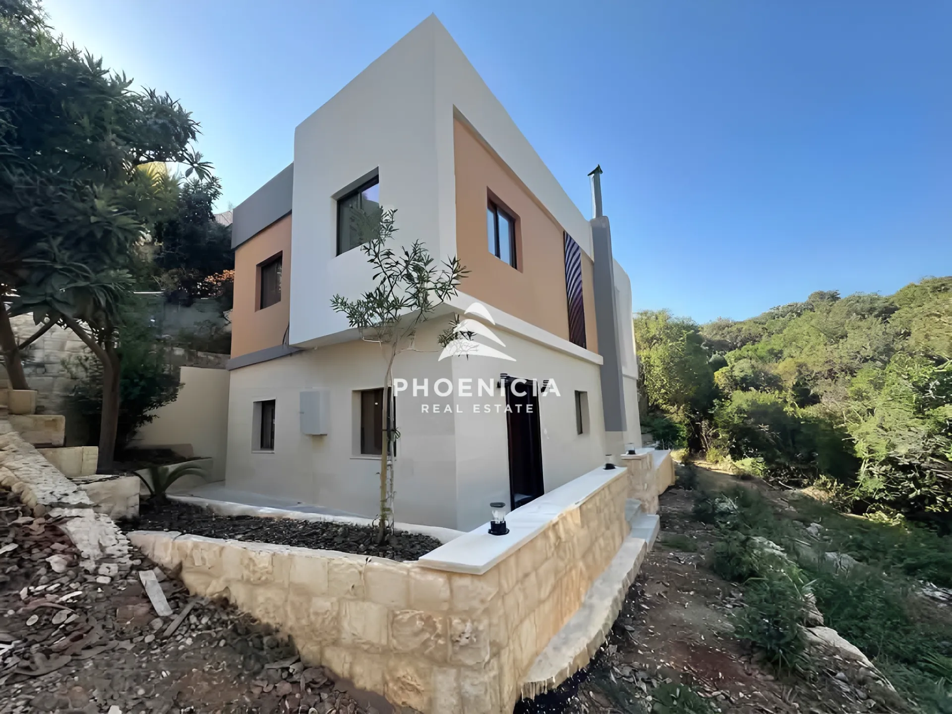 Villa for Sale in Aamchit