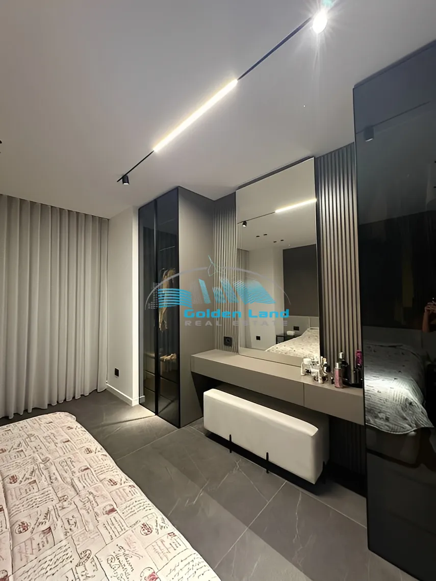 Apartment for Sale in Sakiet El Janzeer, Lebanon Beirut, Lebanon - 3 bed, 4 bath