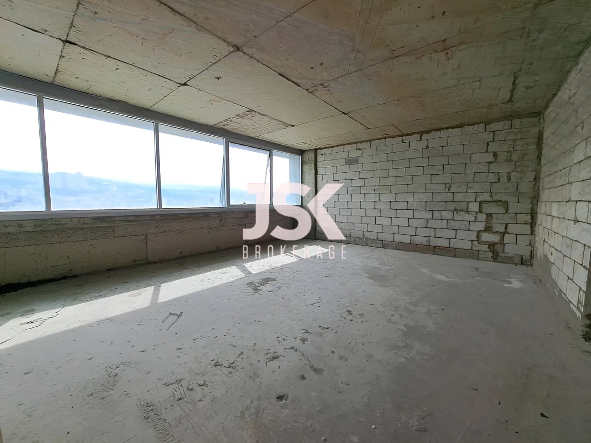 Office for Sale in Dekwaneh