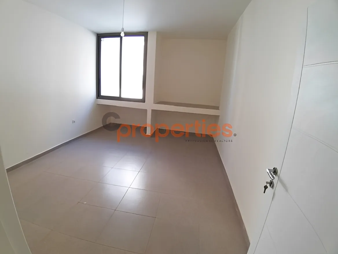 Apartment for Sale in Louaizeh
