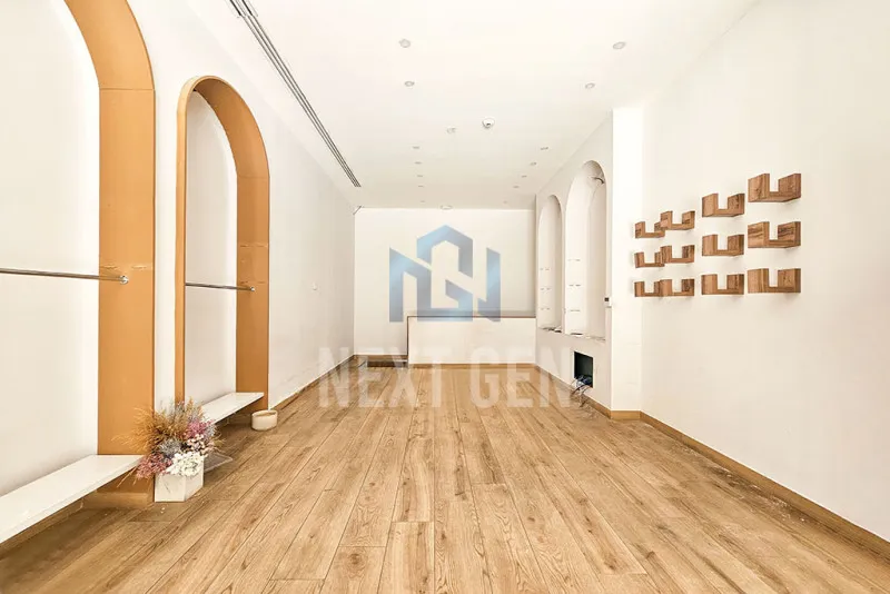 Shop for Rent in Downtown